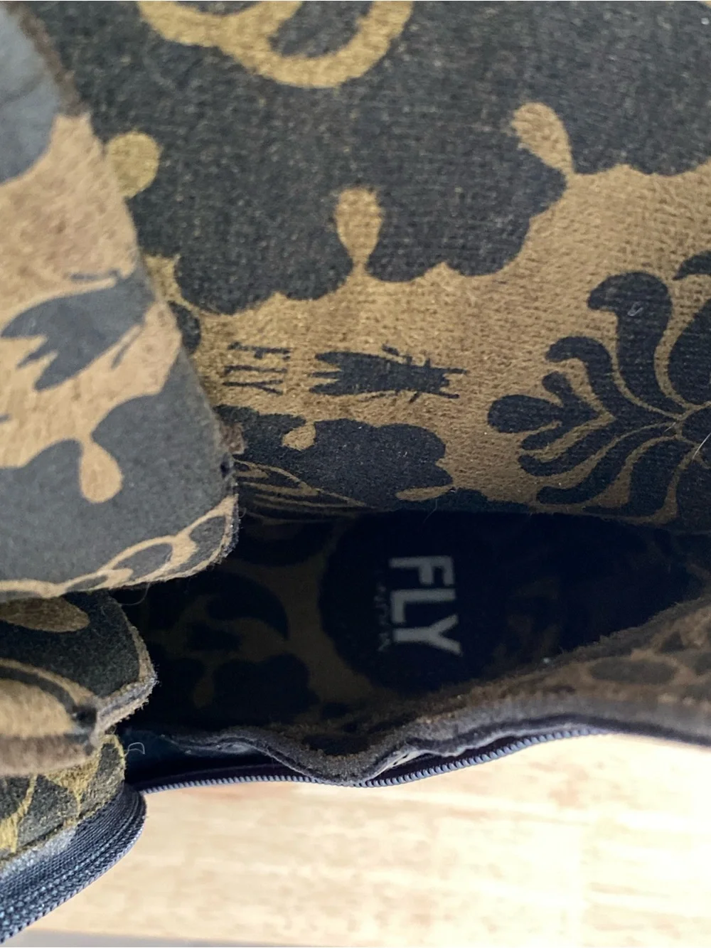 Fly London suede lace